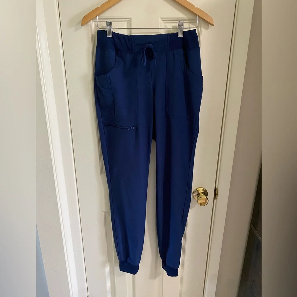 Women’s Allheart Scrub Set - Picture 3 of 5